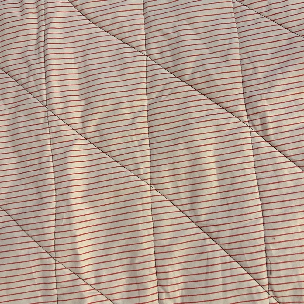 ✔️ Handmade Quilt Personal Size or Lap Quilt Stunning Colors